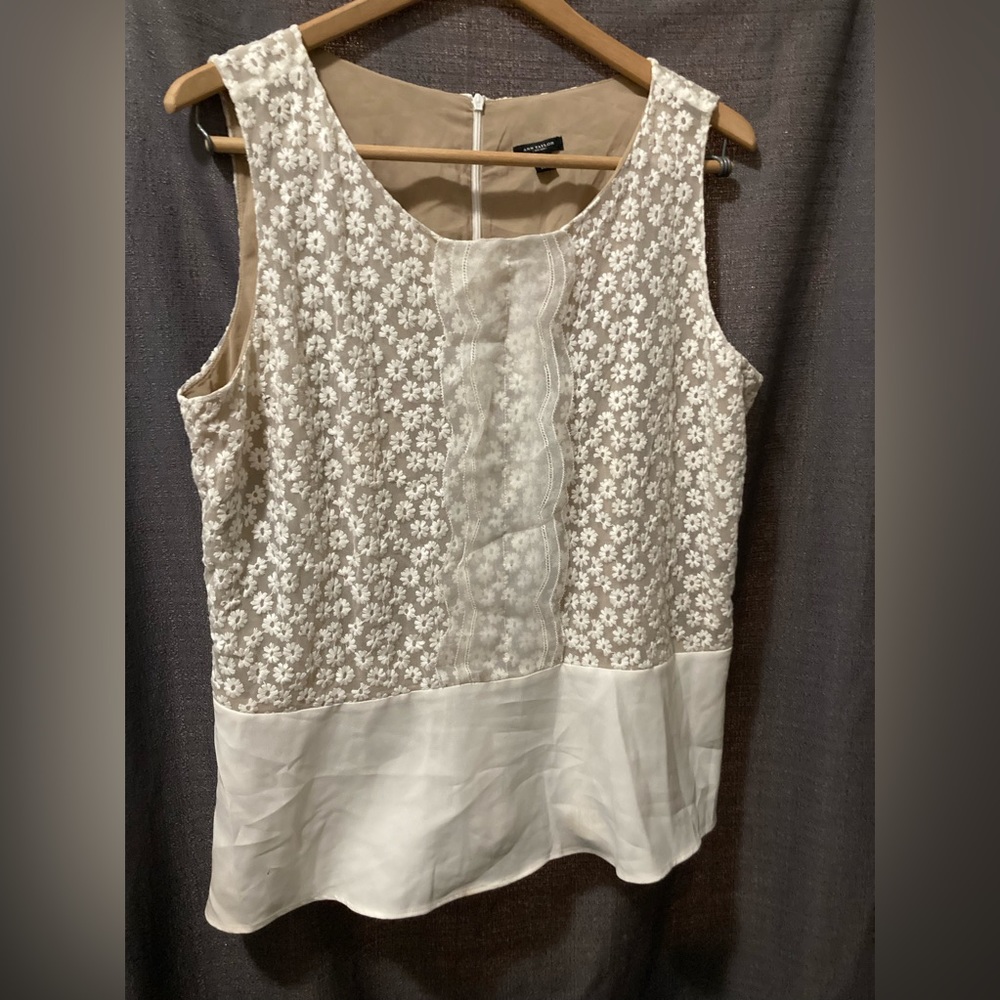Anne Taylor sleeveless blouse